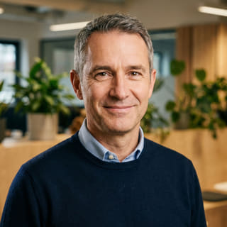 James Mitchell, chef de la direction chez Lune Rendo, photo de profil